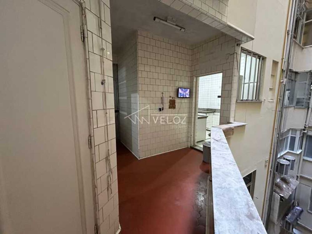 Apartamento à venda com 3 quartos, 248m² - Foto 9