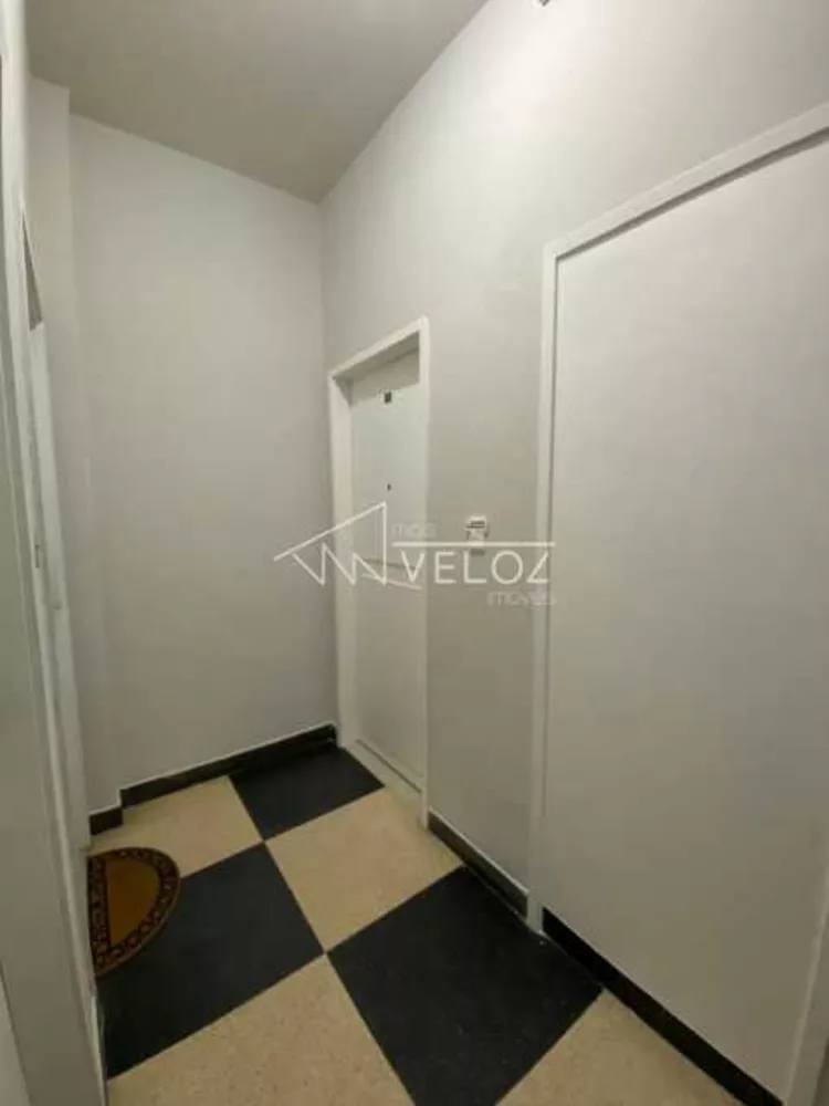 Apartamento à venda com 3 quartos, 65m² - Foto 1