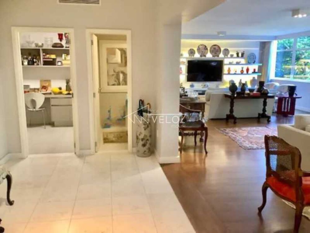 Apartamento à venda com 4 quartos, 316m² - Foto 3