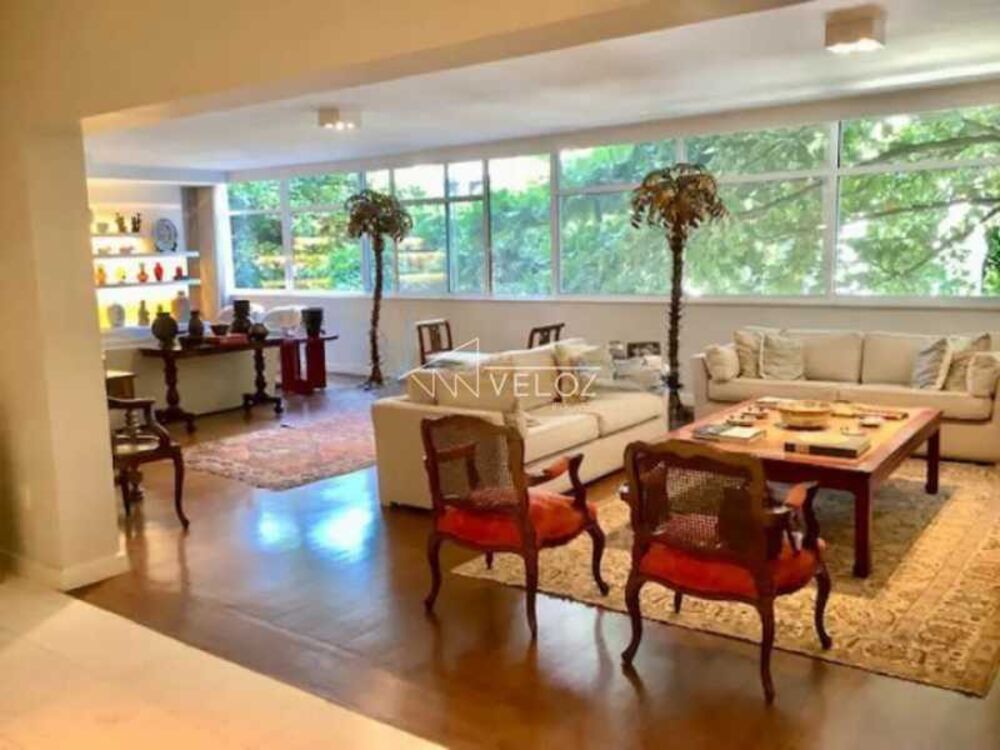 Apartamento à venda com 4 quartos, 316m² - Foto 2