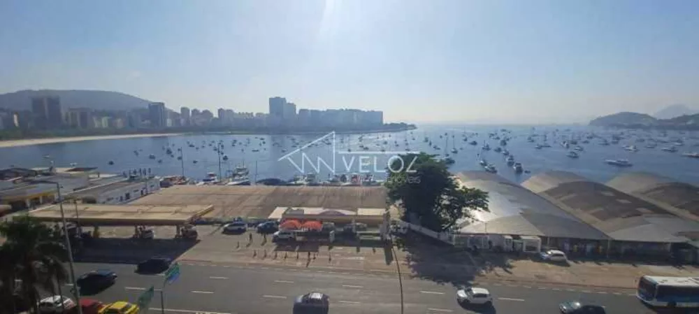 Apartamento à venda com 3 quartos, 215m² - Foto 4