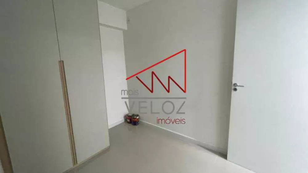 Apartamento à venda com 3 quartos, 80m² - Foto 3