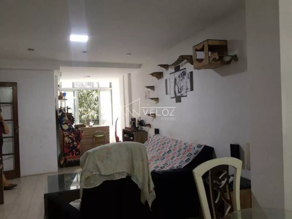 Apartamento à venda com 3 quartos, 140m² - Foto 1