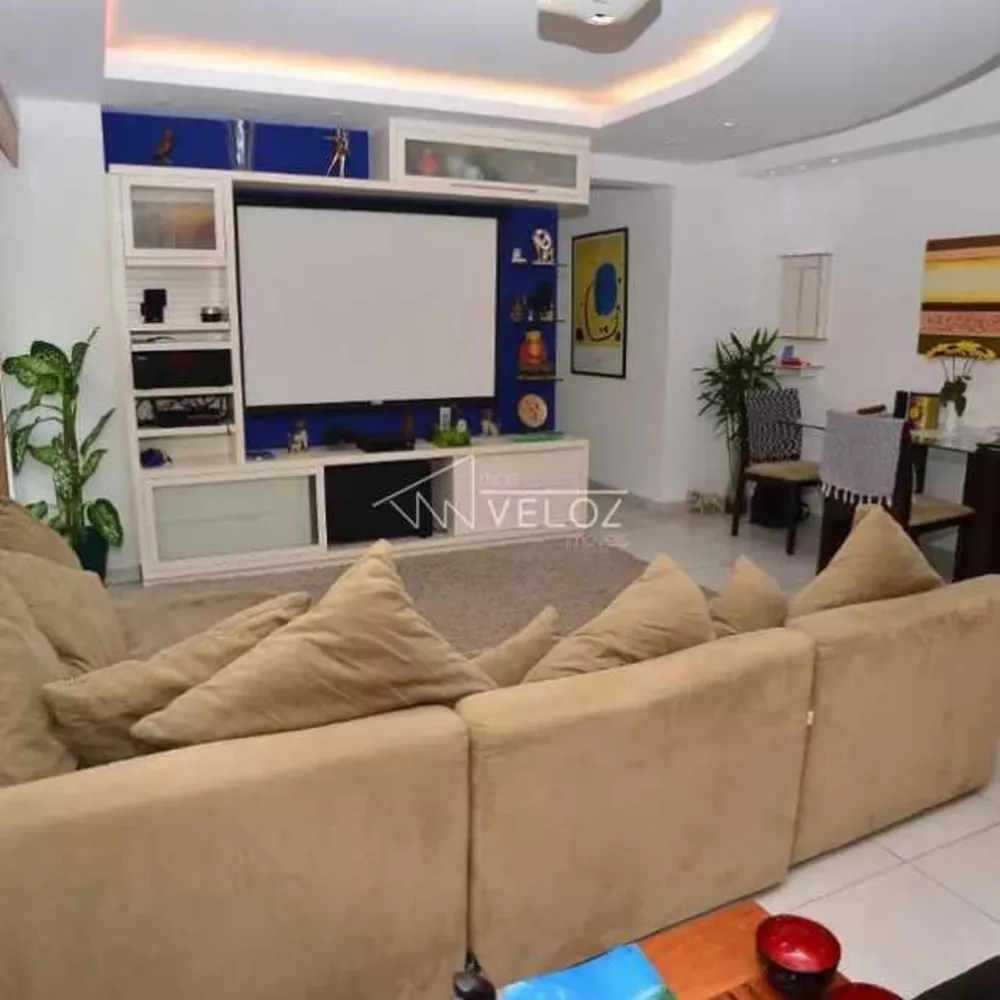 Apartamento à venda com 3 quartos, 83m² - Foto 1