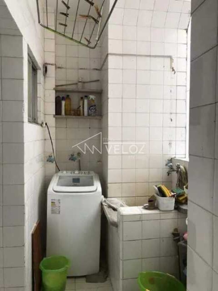 Apartamento à venda com 3 quartos, 180m² - Foto 11
