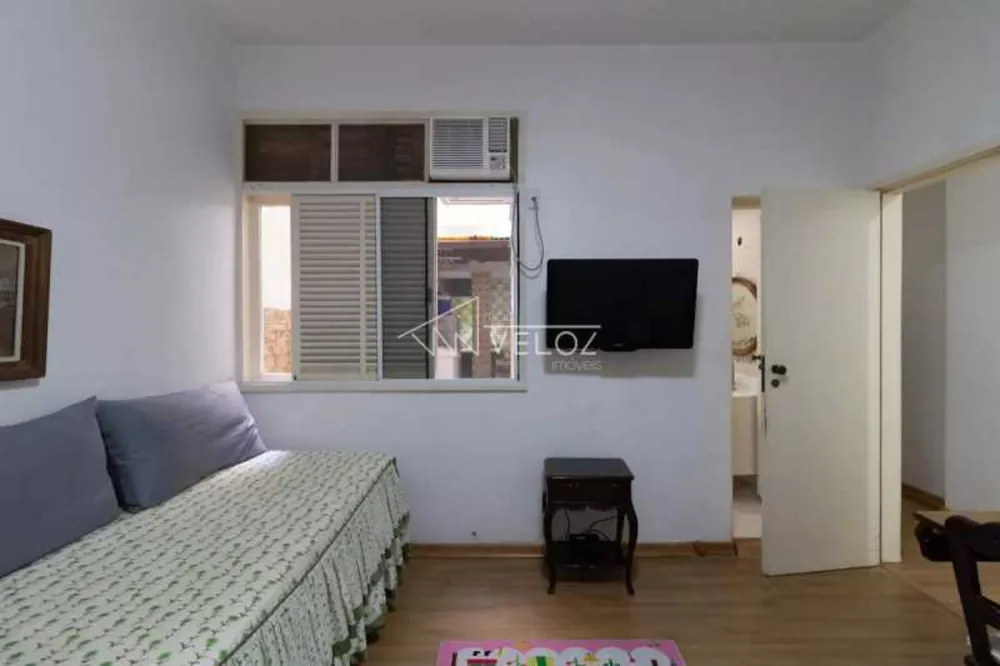Apartamento, 3 quartos, 140 m² - Foto 2