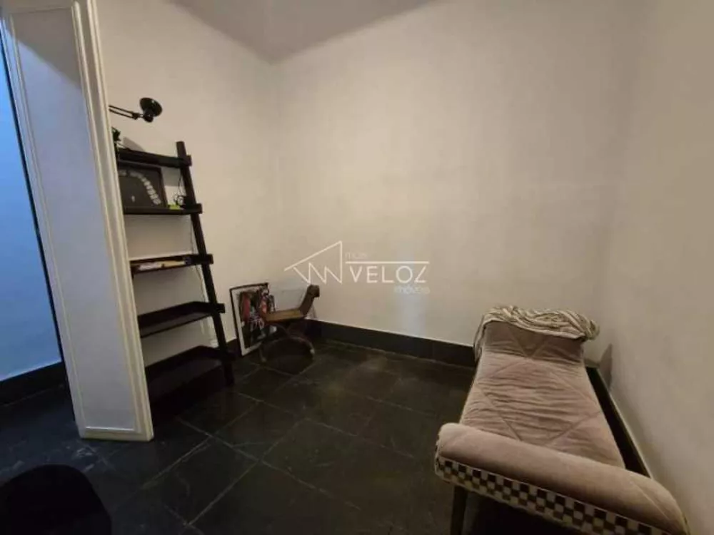 Casa de Vila à venda com 7 quartos, 144m² - Foto 3