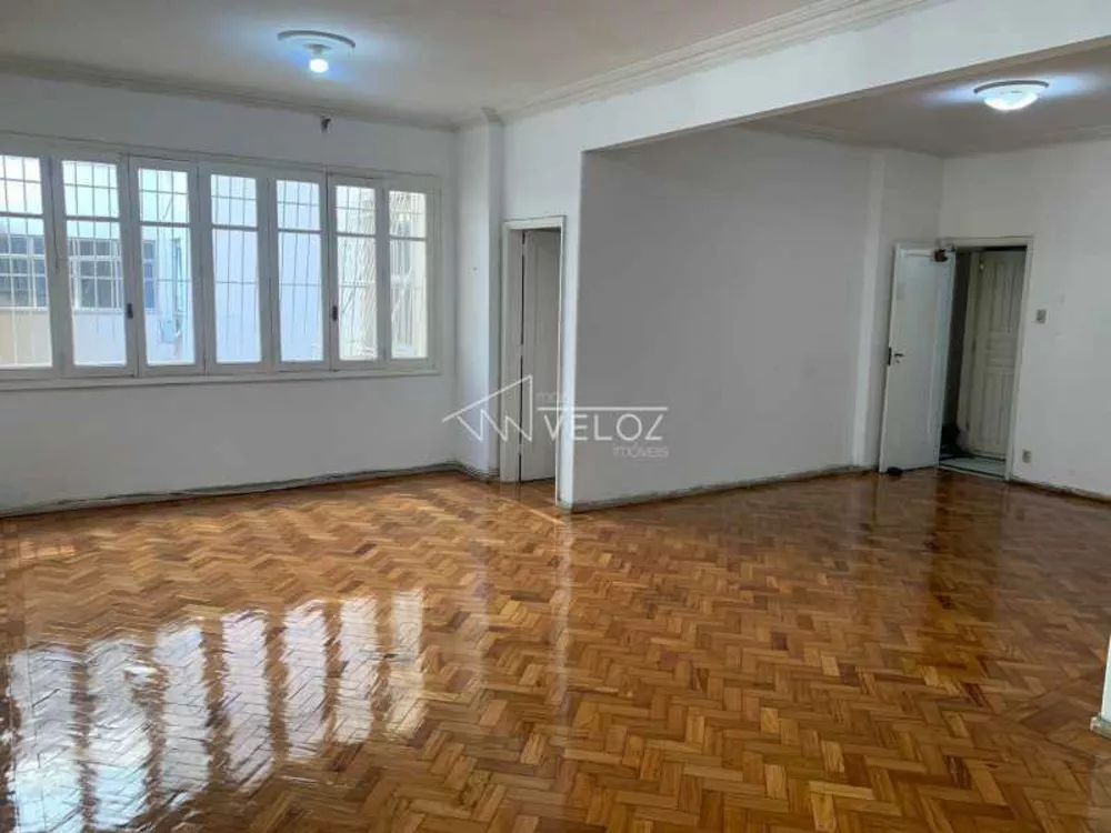 Apartamento à venda com 3 quartos, 143m² - Foto 1