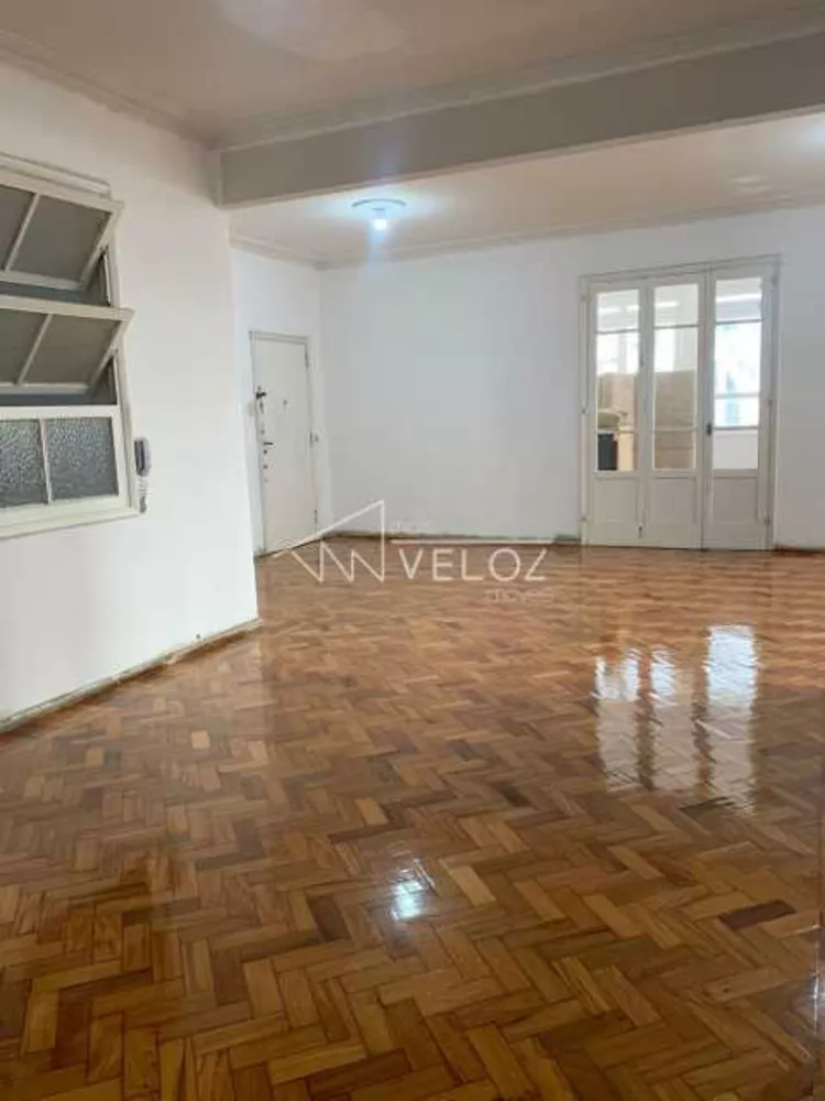 Apartamento à venda com 3 quartos, 143m² - Foto 3