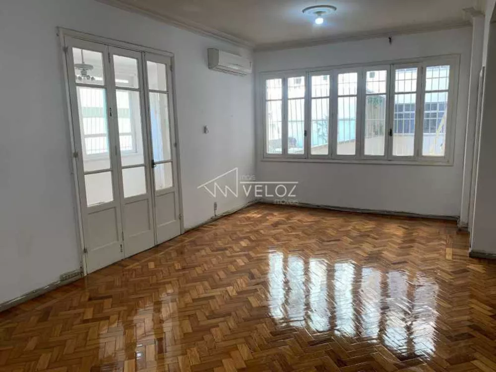 Apartamento à venda com 3 quartos, 143m² - Foto 4