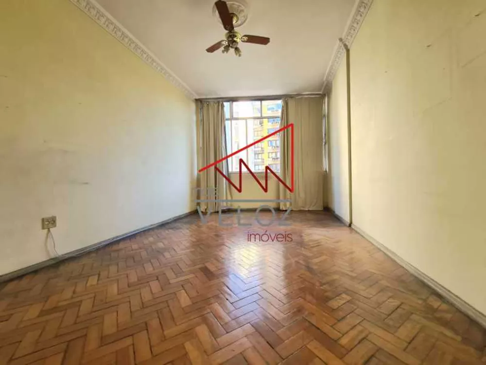 Apartamento à venda com 3 quartos, 113m² - Foto 1