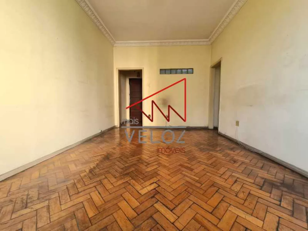 Apartamento à venda com 3 quartos, 113m² - Foto 4