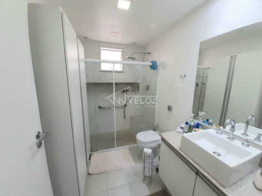 Apartamento à venda com 3 quartos, 123m² - Foto 11