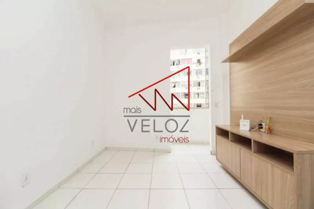 Apartamento à venda com 1 quarto, 50m² - Foto 2