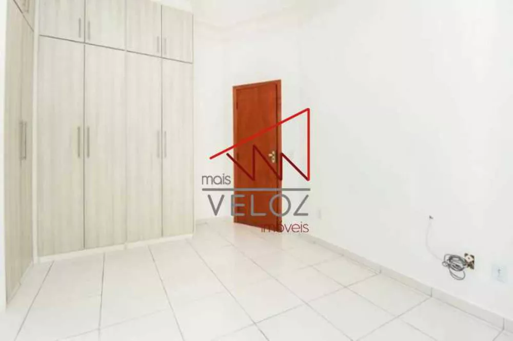 Apartamento à venda com 1 quarto, 50m² - Foto 4