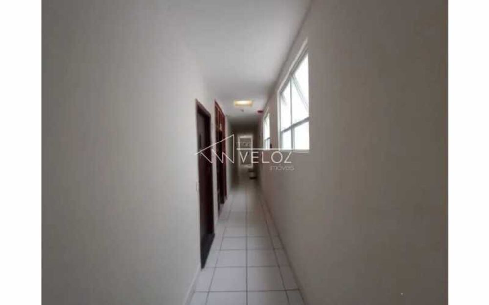 Apartamento à venda com 1 quarto, 40m² - Foto 3