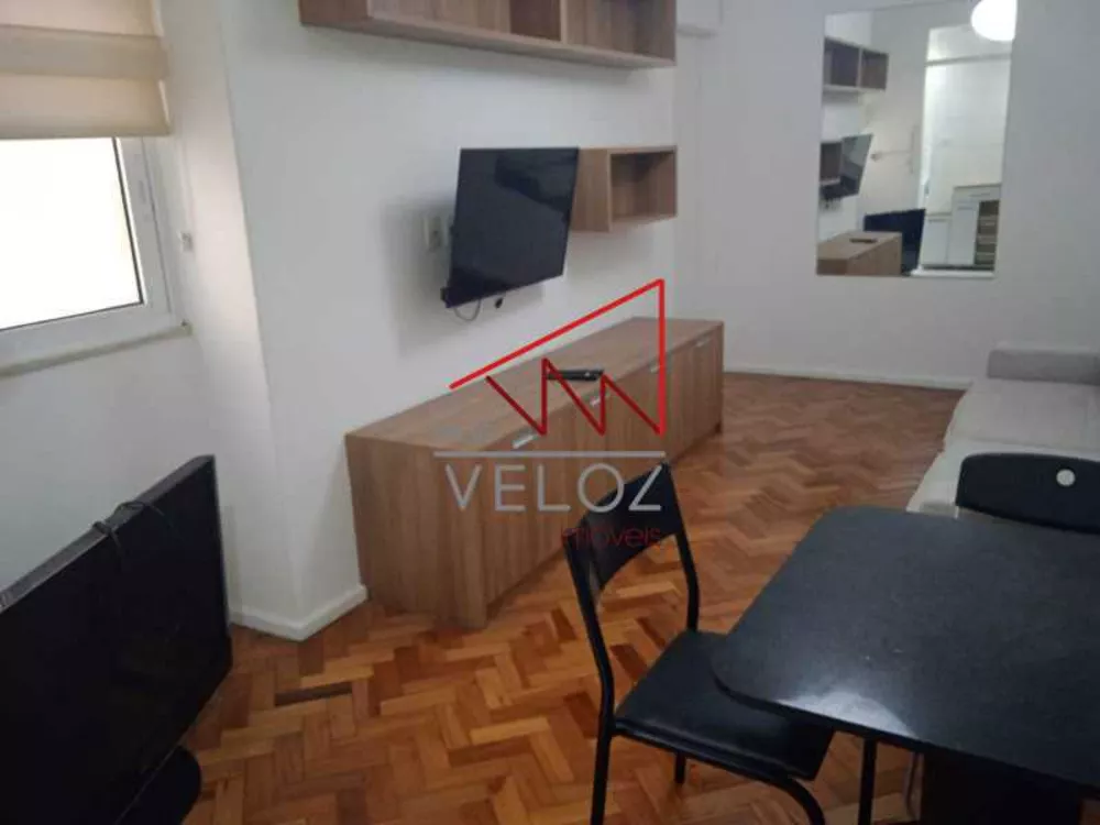 Apartamento à venda com 1 quarto, 32m² - Foto 2