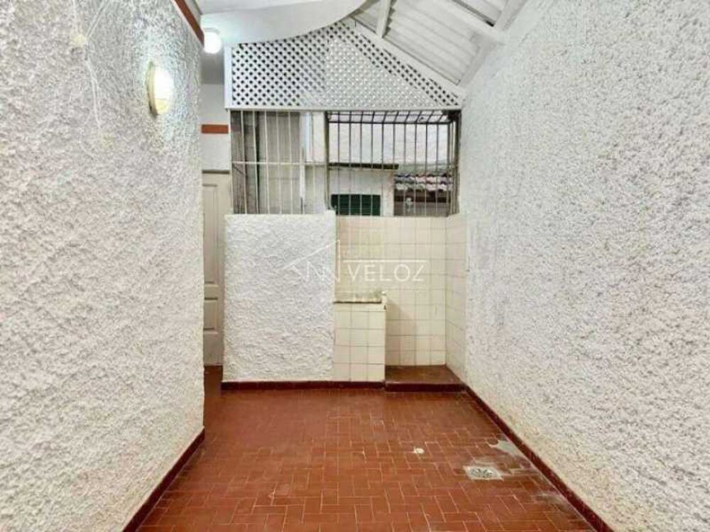 Apartamento à venda com 3 quartos, 116m² - Foto 4