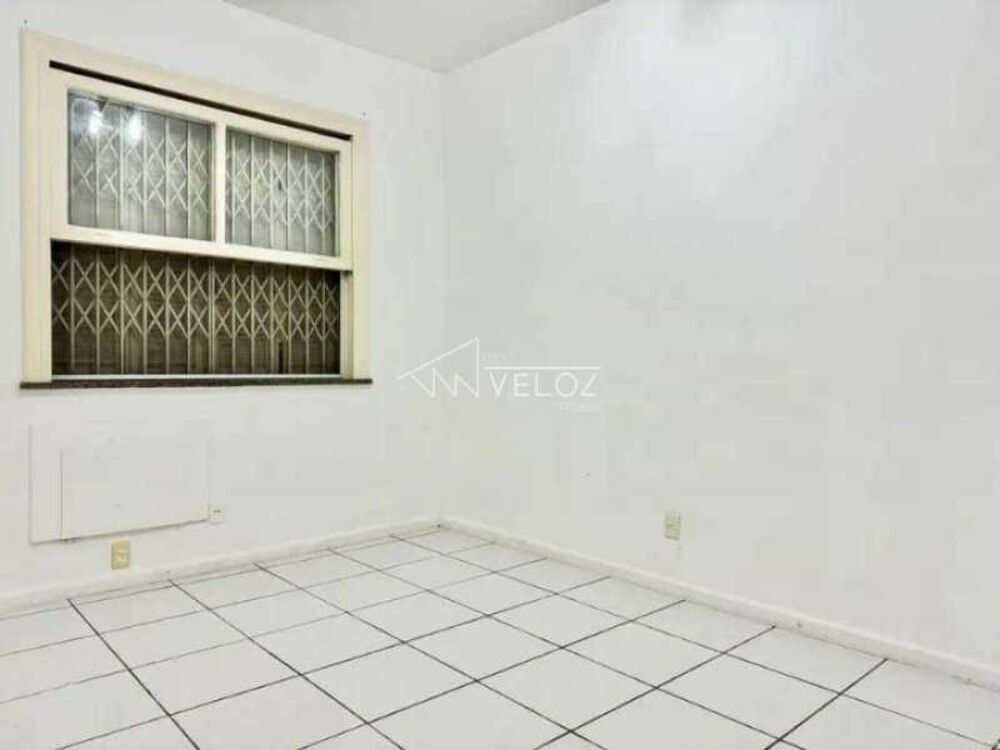Apartamento à venda com 3 quartos, 116m² - Foto 2