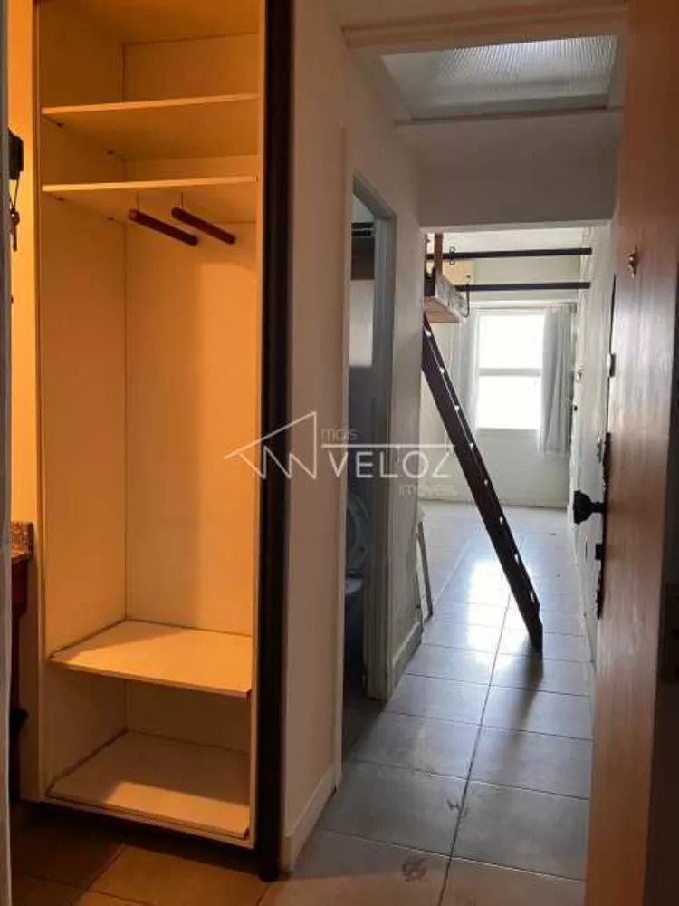 Apartamento à venda com 1 quarto, 33m² - Foto 2