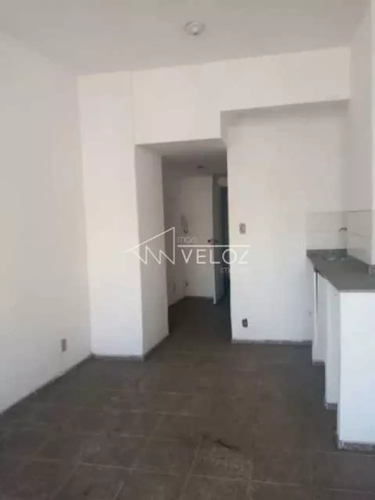 Kitnet e Studio à venda, 27m² - Foto 2