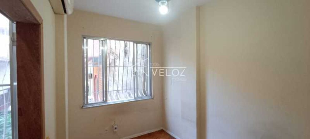 Apartamento à venda com 1 quarto, 36m² - Foto 2
