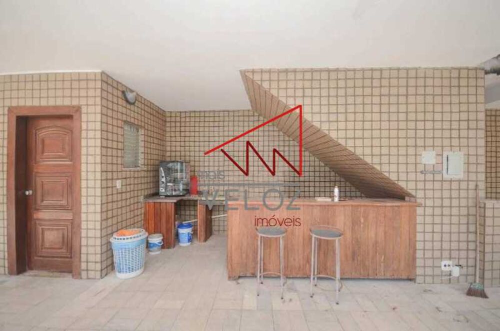 Casa à venda com 5 quartos, 650m² - Foto 9