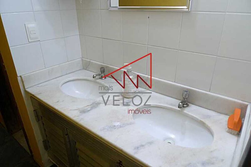 Casa Comercial à venda com 8 quartos, 114m² - Foto 6