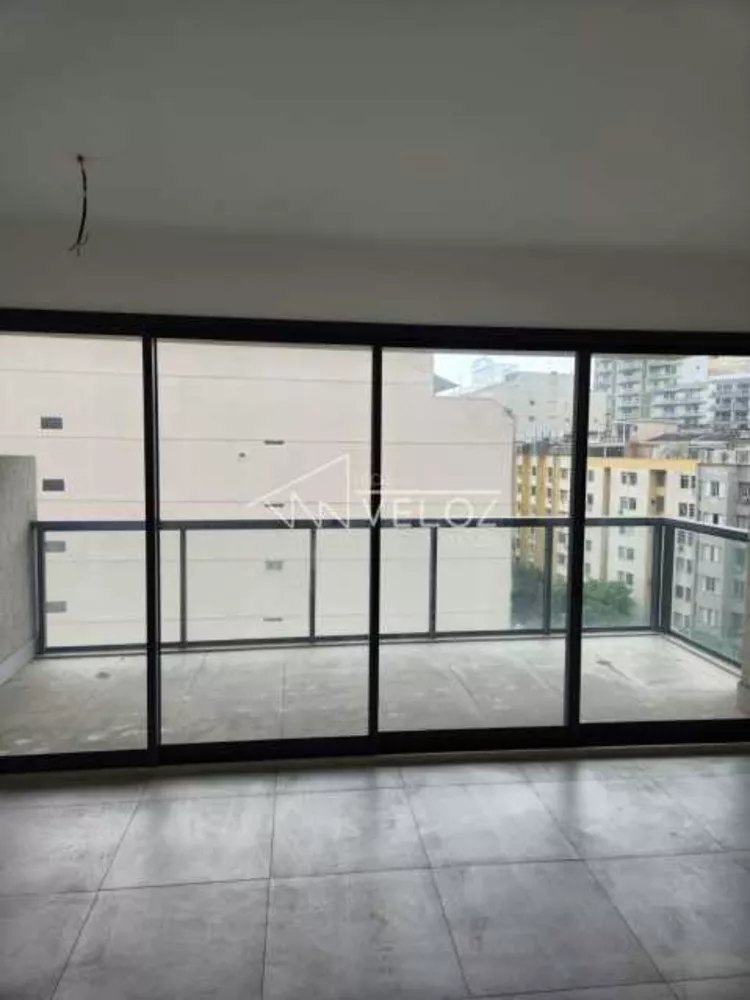 Apartamento à venda com 3 quartos, 116m² - Foto 1