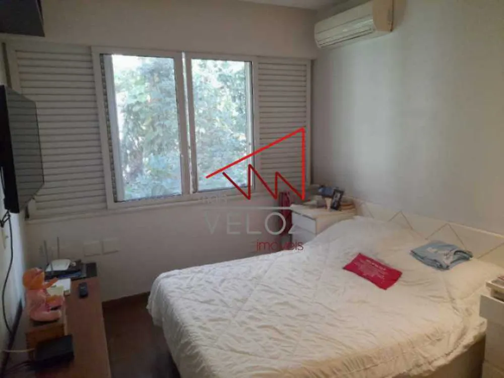 Apartamento, 3 quartos, 240 m² - Foto 1