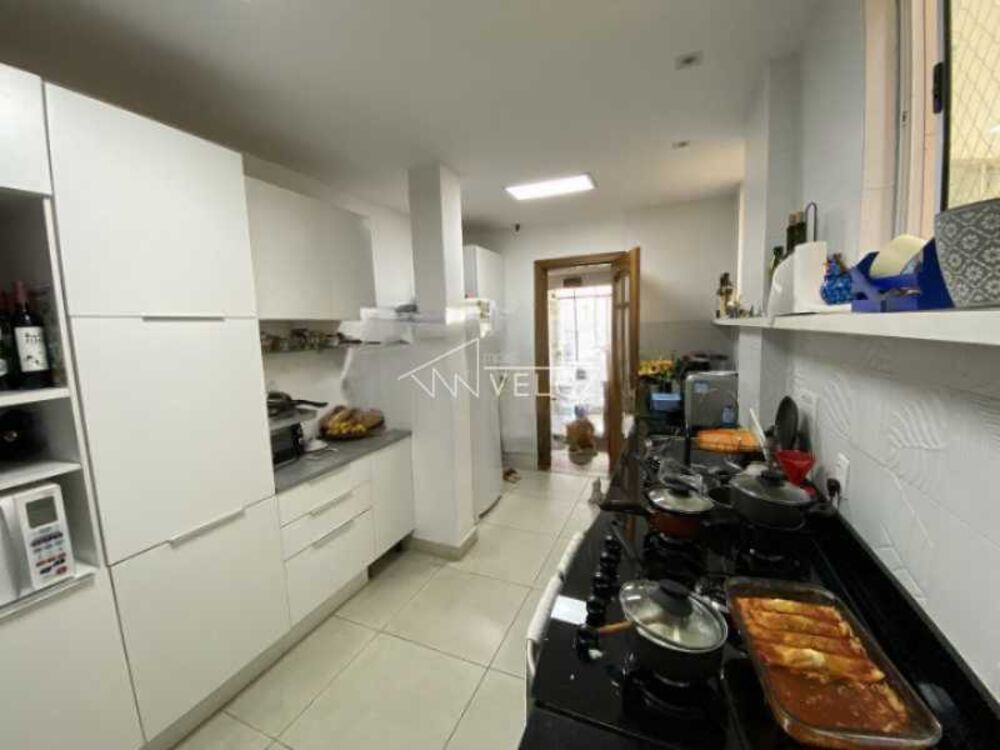 Apartamento à venda com 3 quartos, 122m² - Foto 1