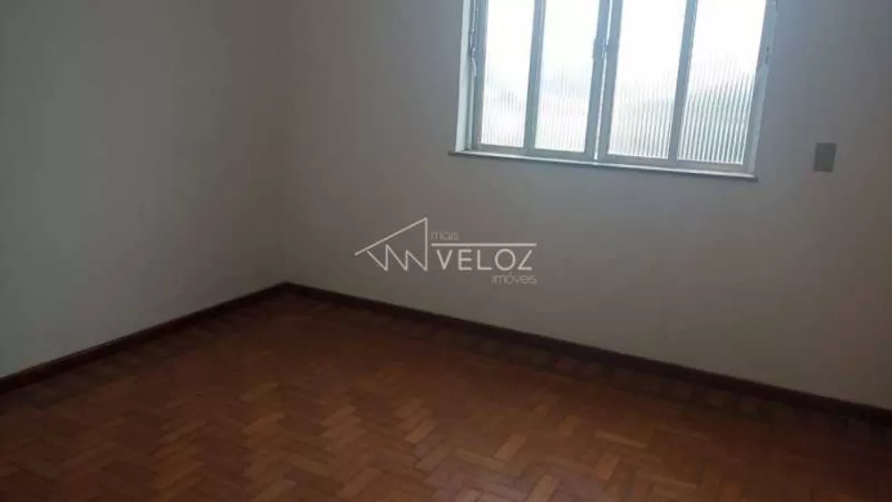 Apartamento à venda com 3 quartos, 95m² - Foto 3