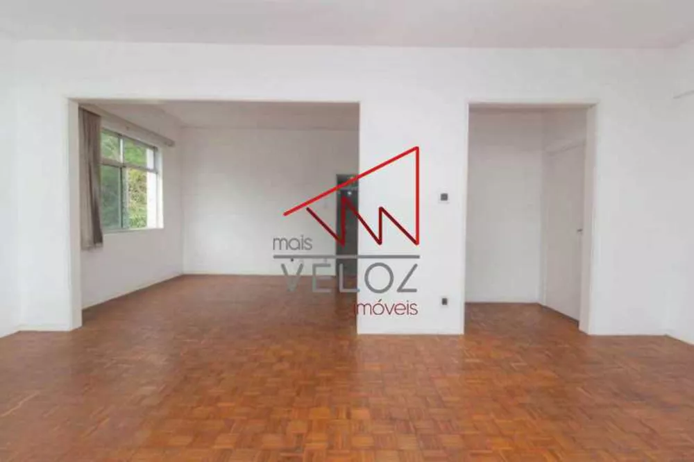 Apartamento à venda com 4 quartos, 131m² - Foto 2