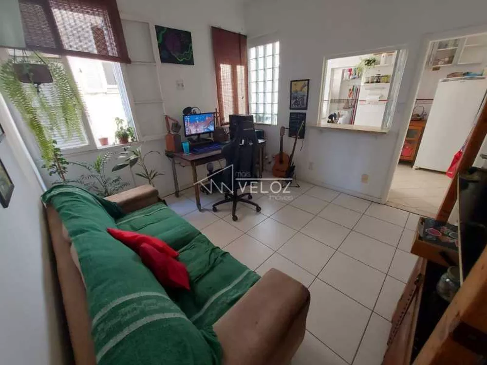 Apartamento à venda com 1 quarto, 39m² - Foto 2