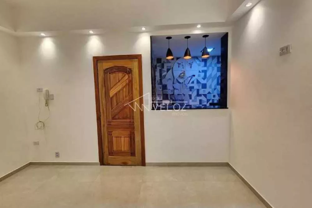 Apartamento à venda com 2 quartos, 80m² - Foto 4