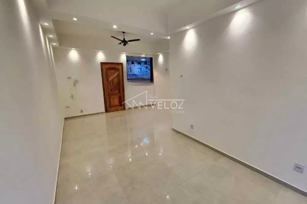 Apartamento à venda com 2 quartos, 80m² - Foto 3