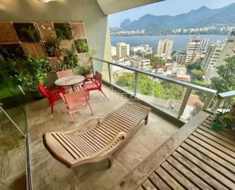 Cobertura, 3 quartos, 240 m² - Foto 4