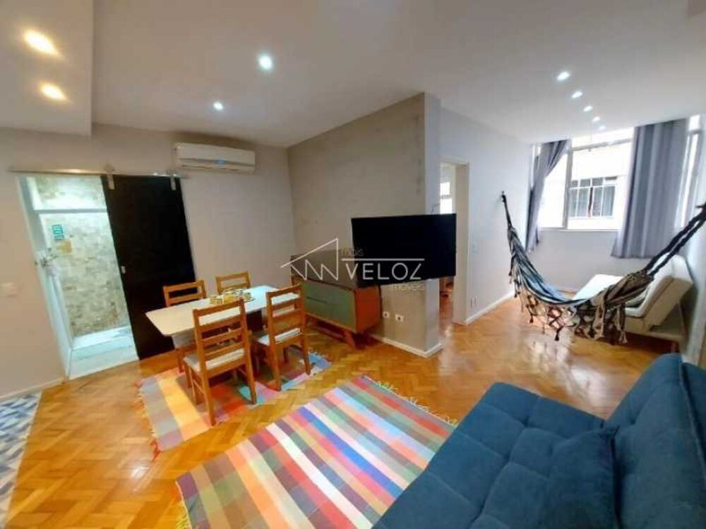 Apartamento à venda com 1 quarto, 48m² - Foto 2
