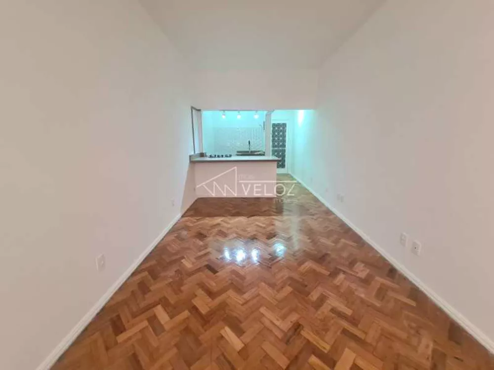 Apartamento à venda com 1 quarto, 31m² - Foto 2