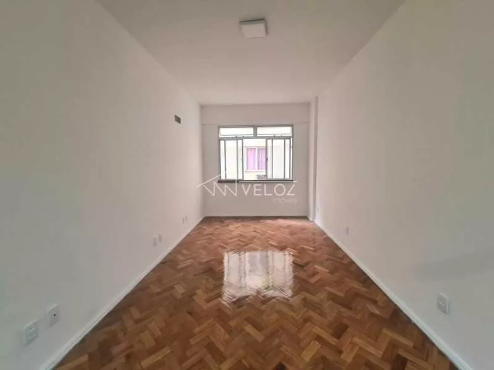 Apartamento à venda com 1 quarto, 31m² - Foto 1