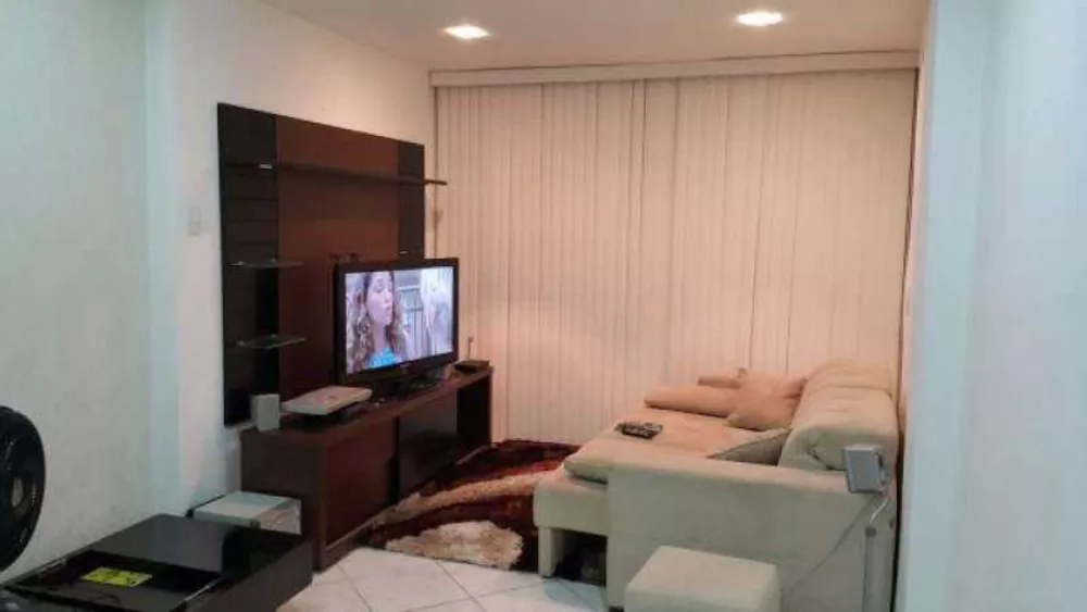 Apartamento à venda com 2 quartos, 65m² - Foto 1