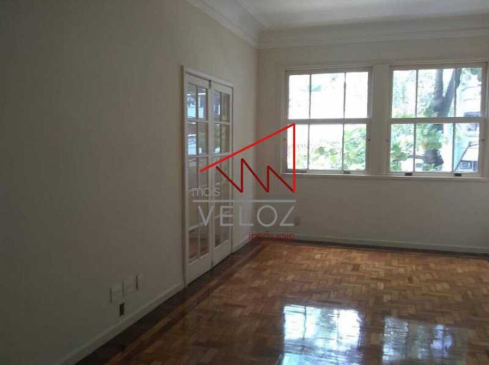 Apartamento à venda com 3 quartos, 140m² - Foto 1