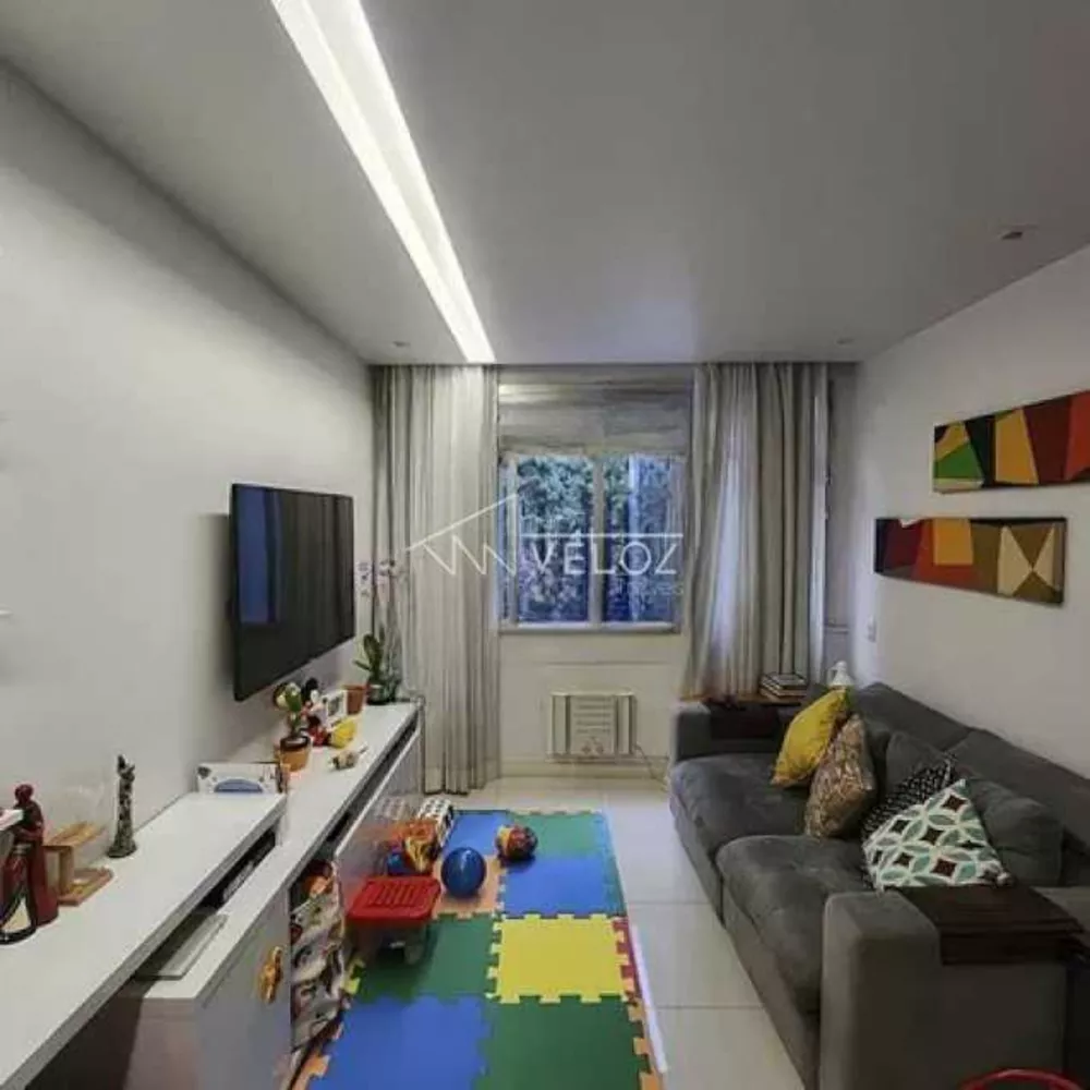 Apartamento à venda com 2 quartos, 72m² - Foto 1