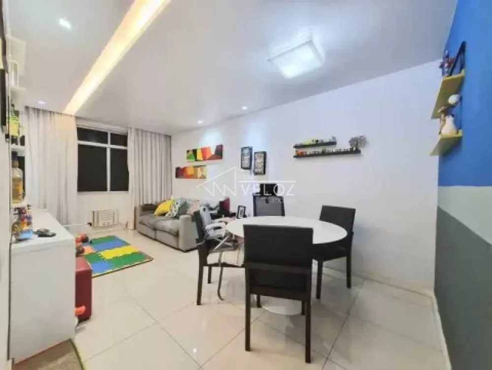 Apartamento à venda com 2 quartos, 72m² - Foto 2