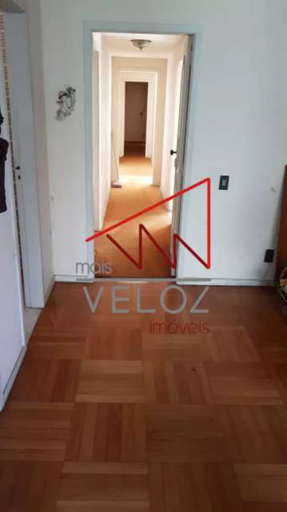 Apartamento à venda com 3 quartos, 210m² - Foto 4