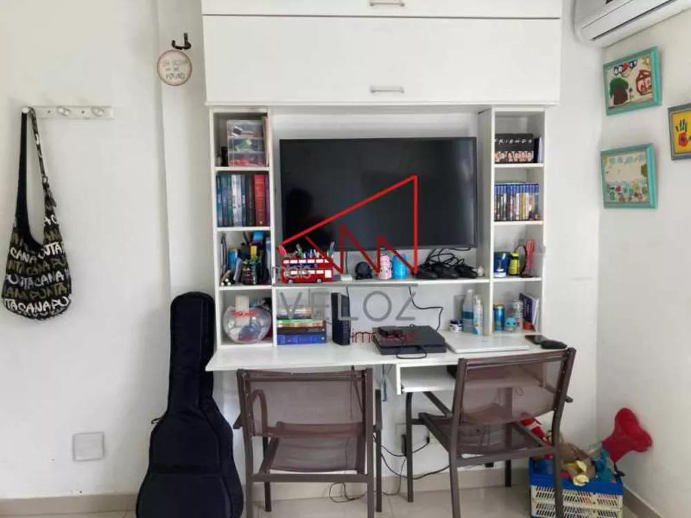 Apartamento à venda com 2 quartos, 27m² - Foto 2