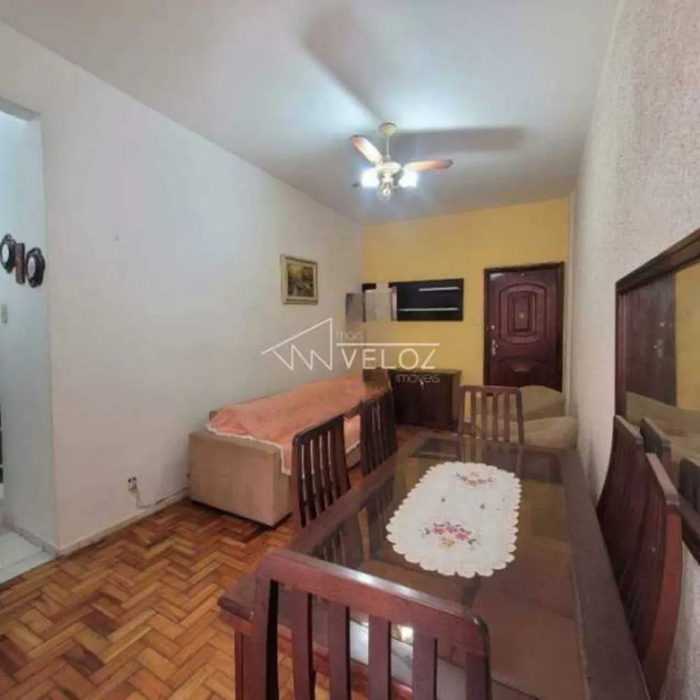 Apartamento à venda com 2 quartos, 65m² - Foto 1