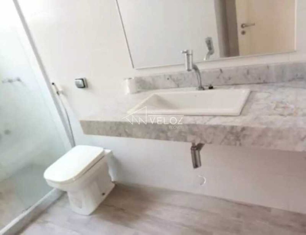 Apartamento à venda com 3 quartos, 118m² - Foto 4