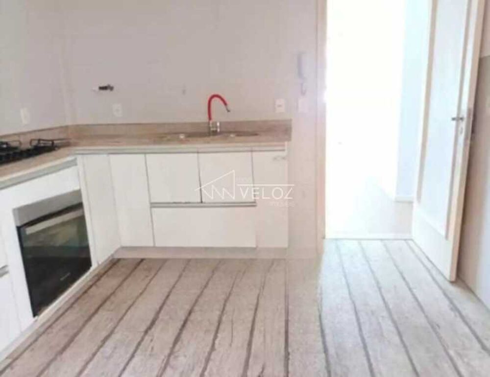 Apartamento à venda com 3 quartos, 118m² - Foto 3