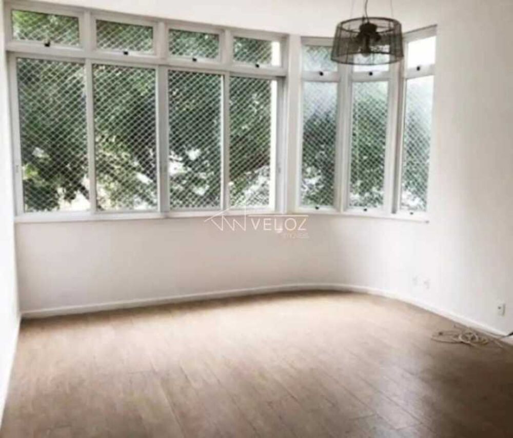 Apartamento à venda com 3 quartos, 118m² - Foto 9